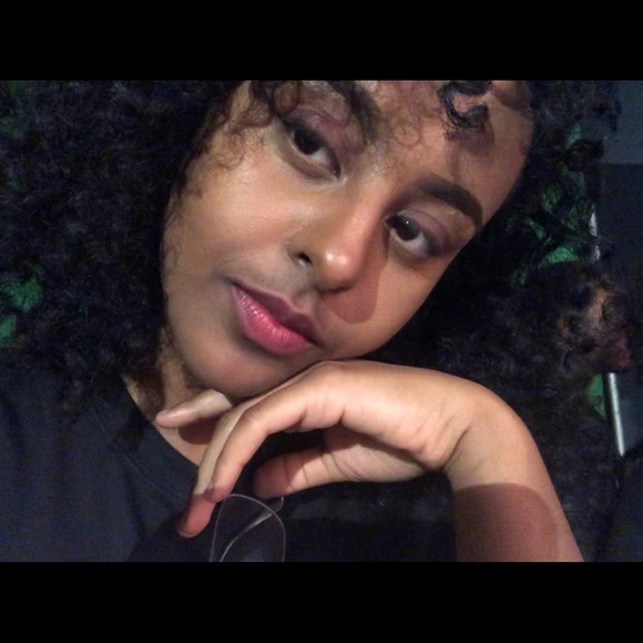 Meet your Posher, Winta - Picture 2 of 4